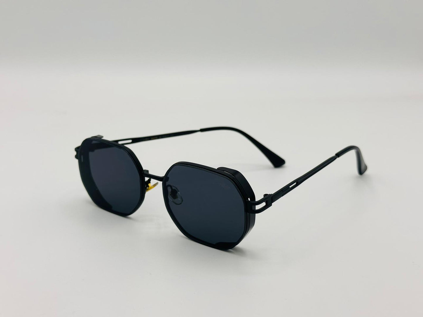 Matte black geometric sunglasses with dark lenses – modern unisex fashion